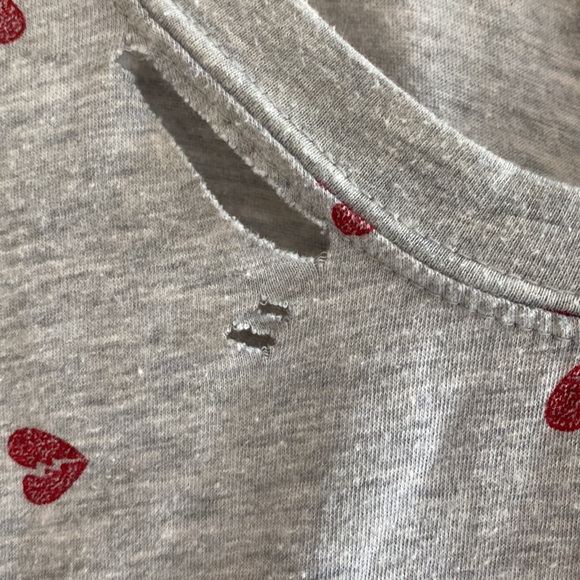 Distressed Lucky Brand Hearts Tee Size Large - Picture 4 of 6